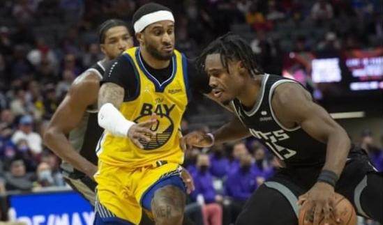 开云体育app-【人物】虎父无犬子 球二代佩顿用防守抒写励志故事